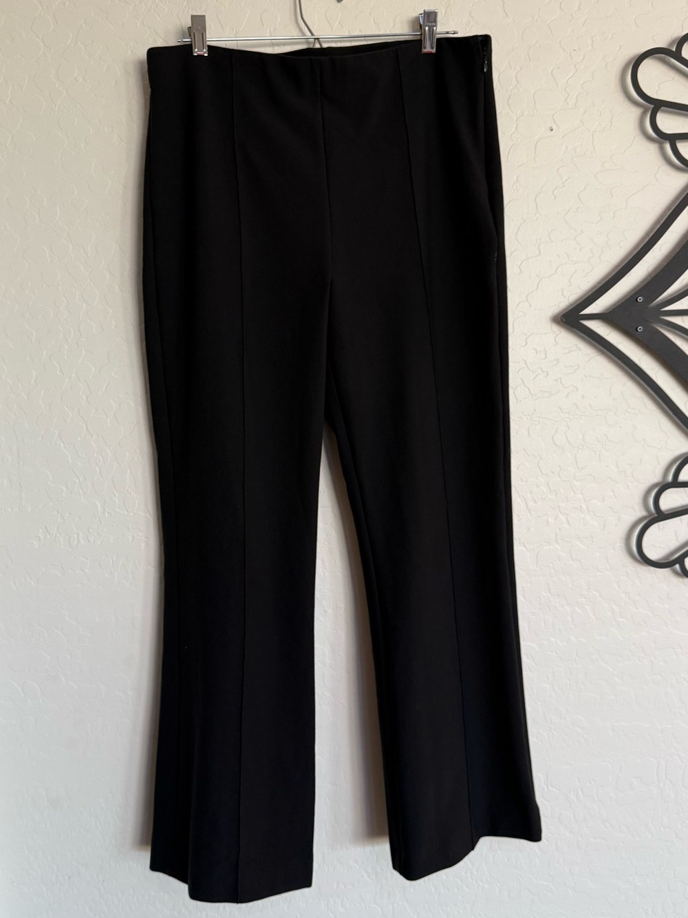 VINCE Black Niki Pintuck Crop Flare Pants L Large - Picture 6 of 13